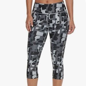 Nike Power Training Capris Size Small
